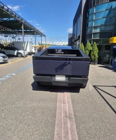 Tesla Cybertruck