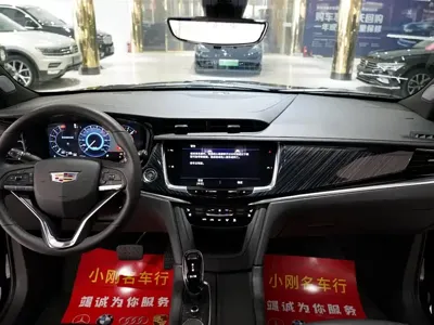 Cadillac XT6