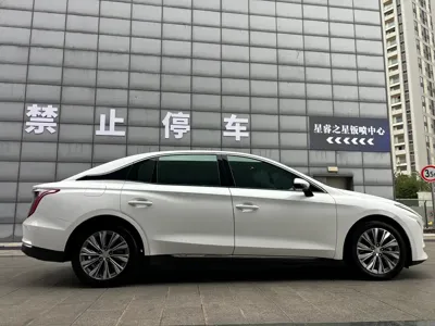 Hongqi Hongqi E-QM5