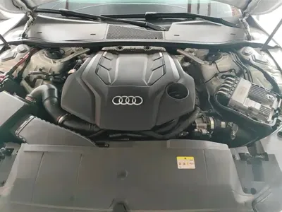 Audi A7L
