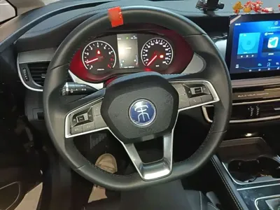 BYD MAX