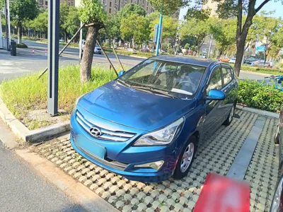 Hyundai Verna Ray