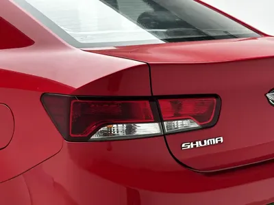 Kia Shuma