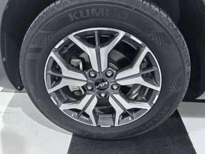 Kia KX3