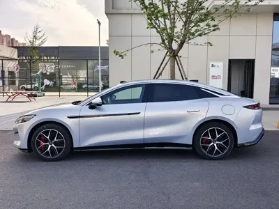 BYD 汉L