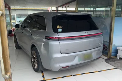 Li Auto L8