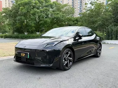 Lynk & Co 07 EM-P