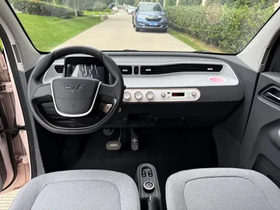 Wuling MINIEV
