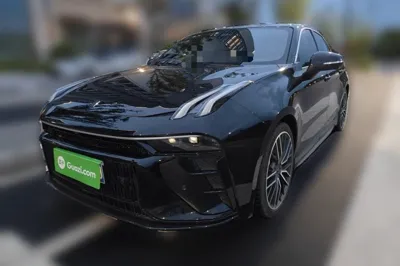 Lynk & Co 03