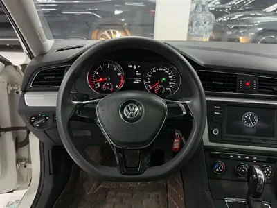 Volkswagen Lamando