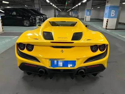 Ferrari F8