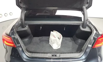 Nissan Maxima