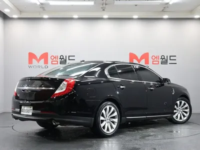 Lincoln MKS