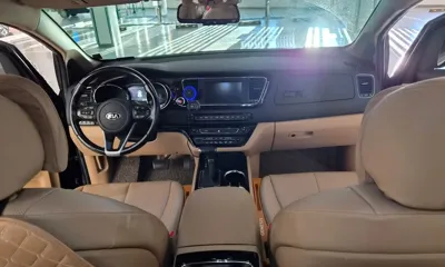 Kia Canival