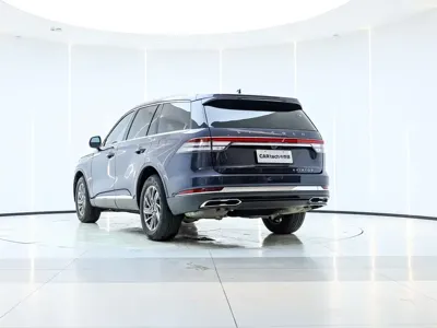 Lincoln Aviator