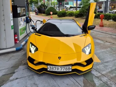 Lamborghini Aventador