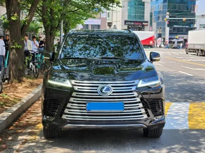 Lexus LX