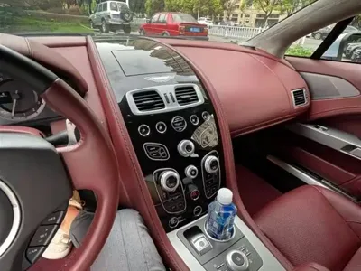 Aston Martin Rapide