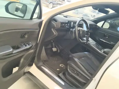 Nio EC6