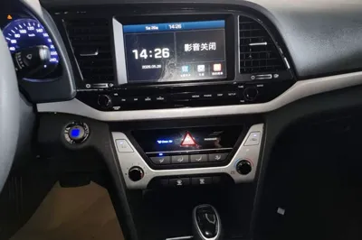 Hyundai Elantra (6th Generation