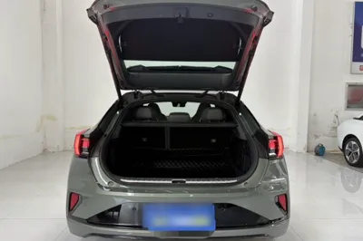 Zeekr 001