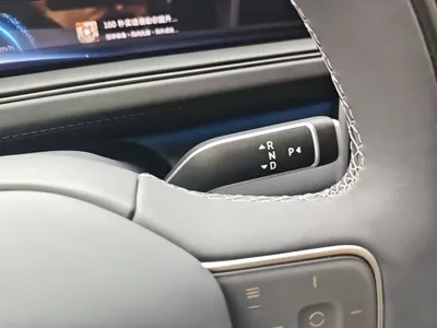 Nio ES8