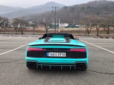 Audi R8