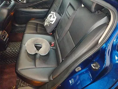 Infiniti Q50L