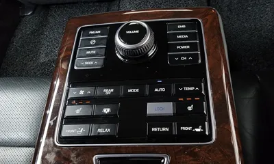 Hyundai Equus