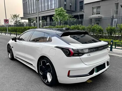 Zeekr 001