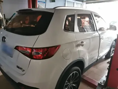 FAW Senya R7