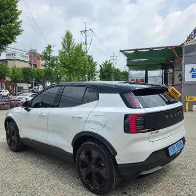 Volvo EX30