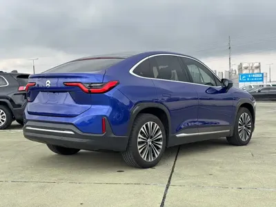 Nio EC6