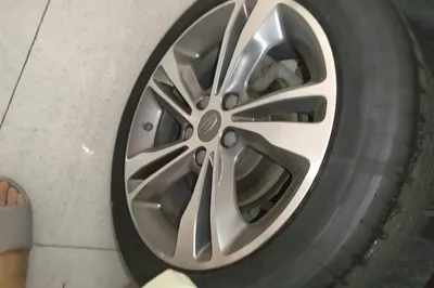 Geely Auto Binray