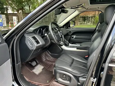 Land Rover Sport
