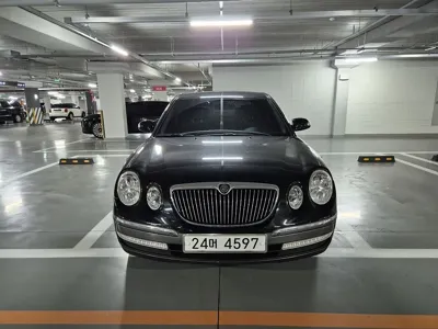 Kia Opirus