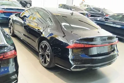 Audi A7L