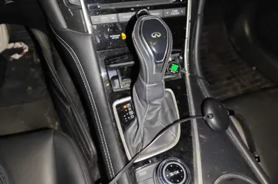 Infiniti Q50L