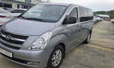 Hyundai Starex