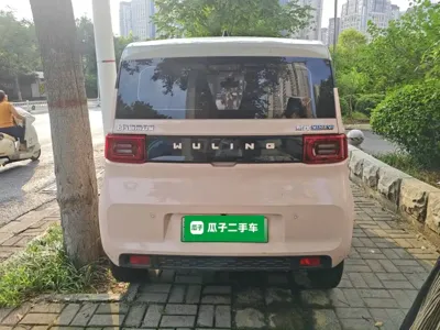 Wuling MINIEV