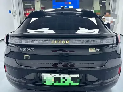 Zeekr 001