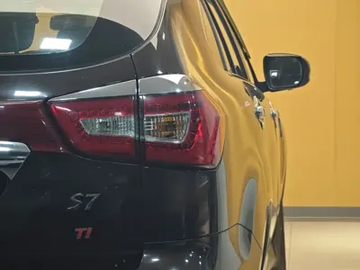 BYD S7