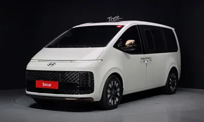 Hyundai Staria