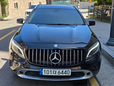Mercedes-Benz GLA-Class