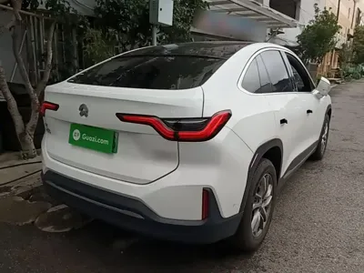 Nio EC6
