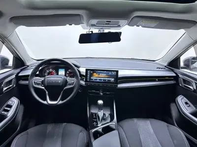 Roewe i5