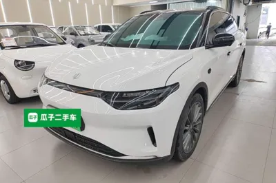 Leapmotor C11