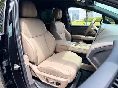 Li Auto 理想i6