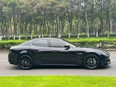 Maserati Ghibli