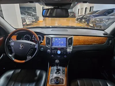 Hyundai Equus